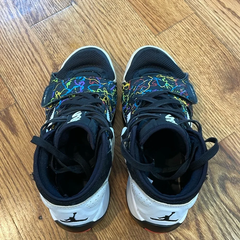 Boy’s Jordan Zion 2 Noah White Black Multi-Color (TD) Sneakers. Size 6Y.